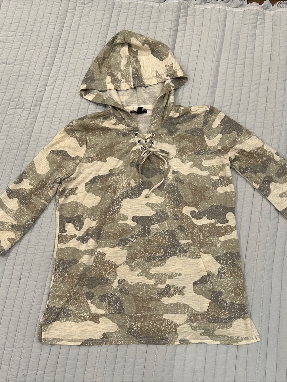 Signature Studio Neutral Camo Lace-Up Pullover